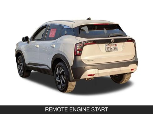 Used 2026 Nissan Kicks SV FWD image 8
