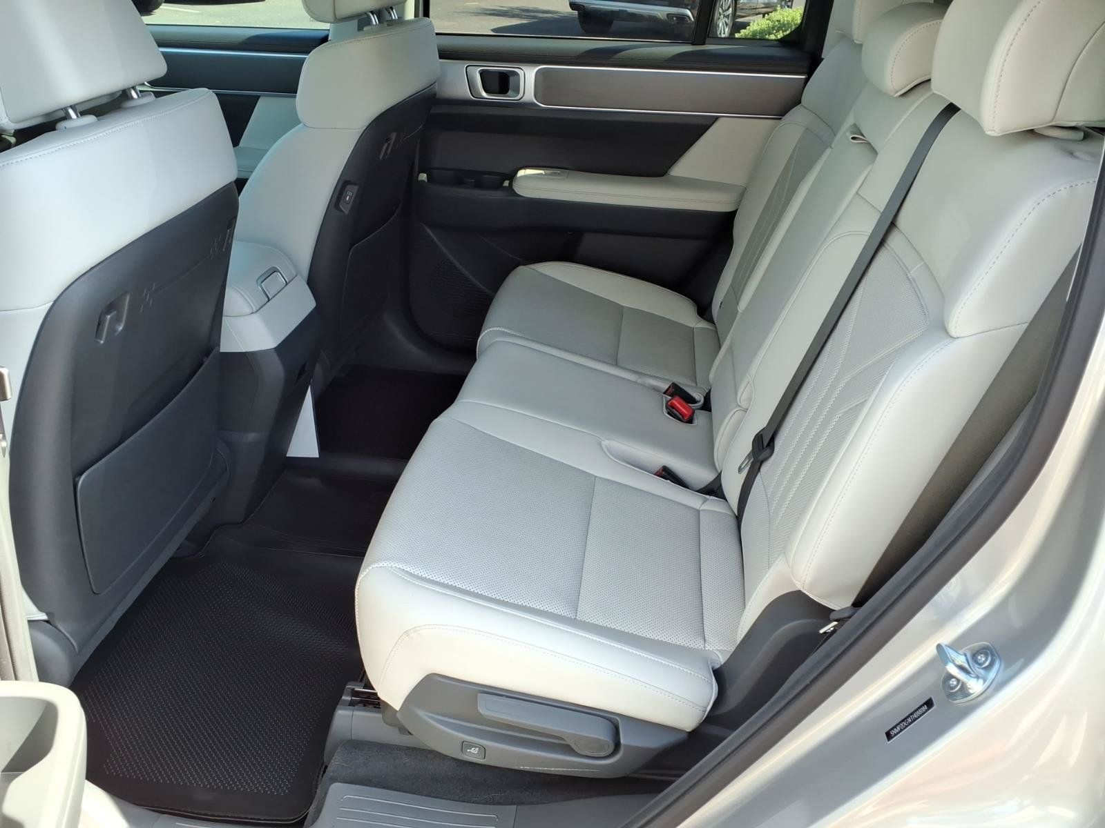 Certified 2026 Hyundai Santa Fe SEL AWD/4WD image 15