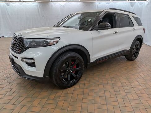 Certified 2023 Ford Explorer ST w/ Equipment Group 401A AWD/4WD image 3