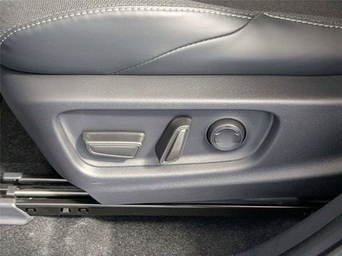 New 2026 Toyota C-HR image 13