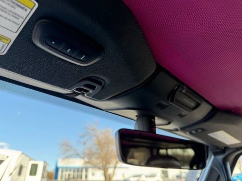 Used 2018 Jeep Wrangler Unlimited Sahara w/ Quick Order Package 24M Moab image 26