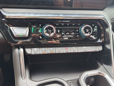 Used 2026 GMC Sierra 3500 Denali Ultimate image 23