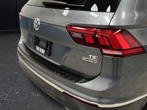 Used 2018 Volkswagen Tiguan SEL image 33