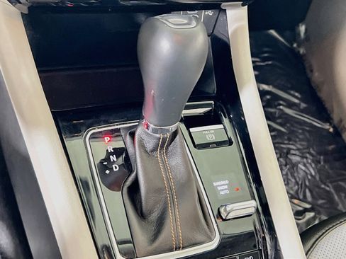 Used 2022 Jeep Compass Limited w/ Elite Group AWD/4WD image 17