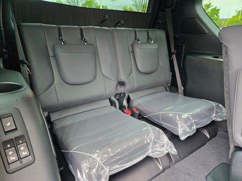 Used 2023 Lexus GX 460 Premium image 13