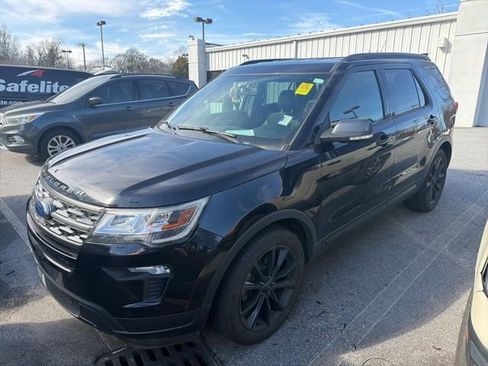 Used 2019 Ford Explorer XLT w/ Equipment Group 202A image 1