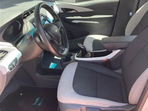 Used 2018 Chevrolet Bolt LT image 8