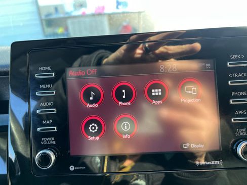 Used 2021 Toyota Camry LE image 21