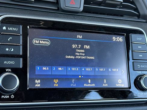Used 2024 Nissan Versa S FWD image 16