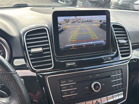 Used 2018 Mercedes-Benz GLE 350 4MATIC image 19