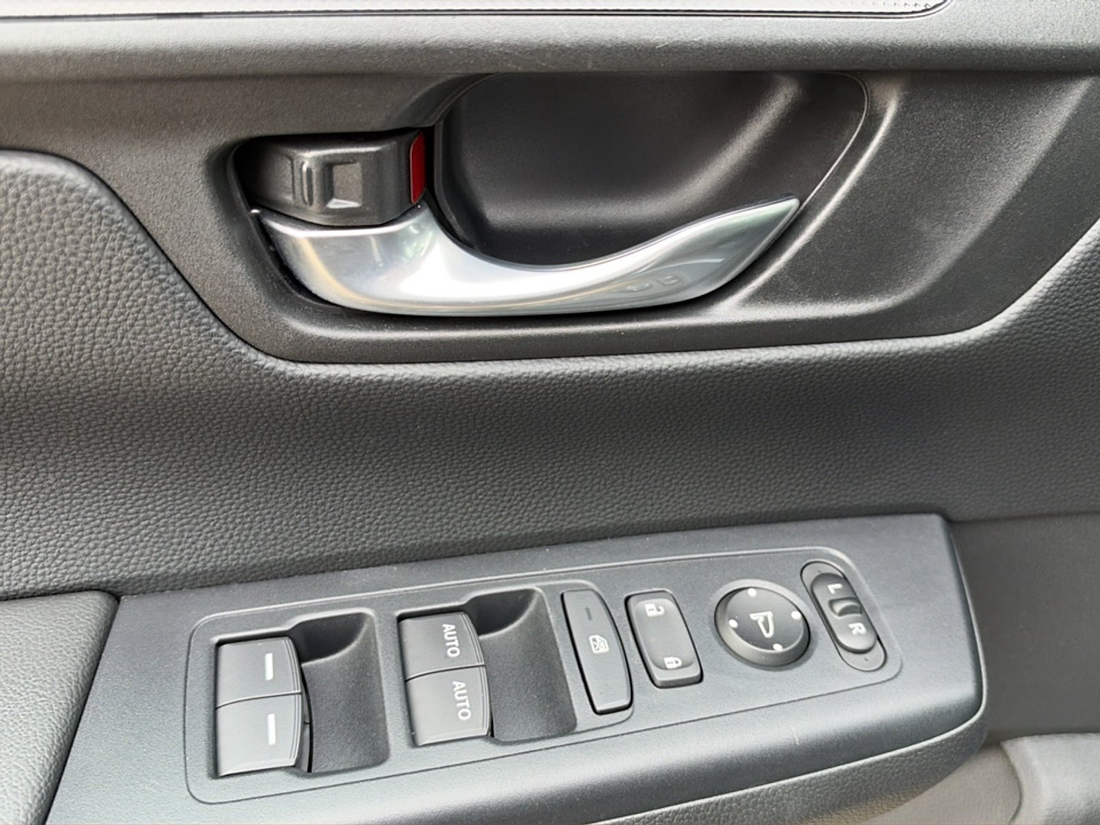 Used 2024 Honda CR-V Sport image 16