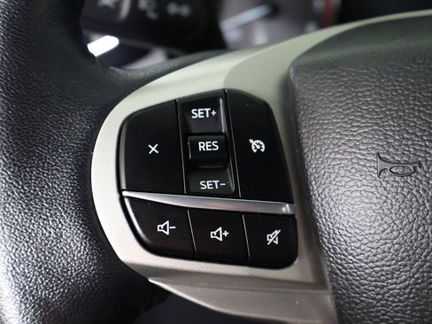 Used 2023 Ford Explorer XLT w/ Equipment Group 202A image 41