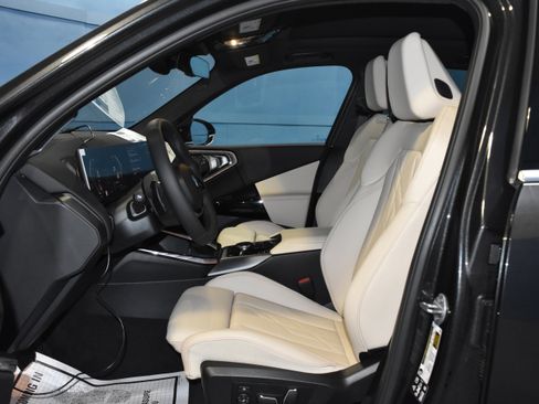 New 2026 BMW X3 xDrive30 w/ Premium Package image 7