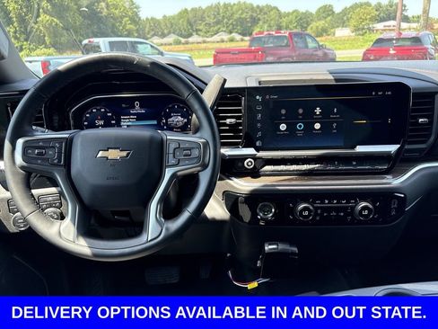 Used 2023 Chevrolet Silverado 1500 LT AWD/4WD image 11