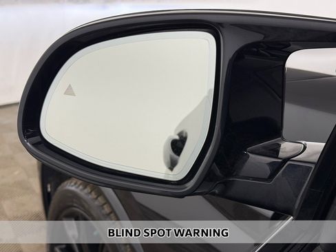 Used 2024 BMW X4 M40i w/ Premium Enhanced Package image 9