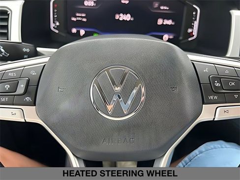 Used 2022 Volkswagen Atlas SEL Premium image 27