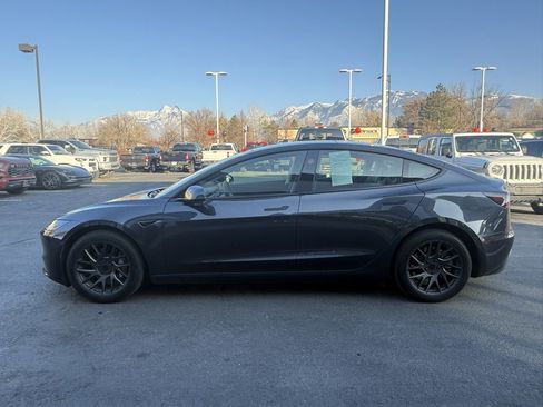 Used 2025 Tesla Model 3 Long Range image 4