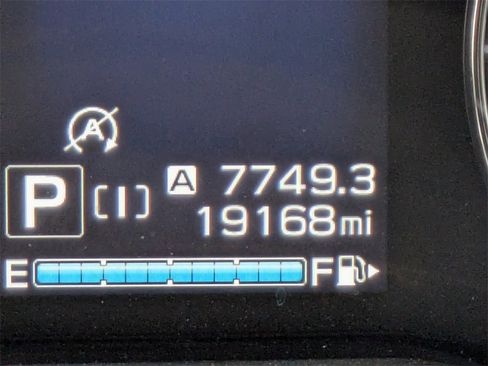 Used 2022 Subaru Crosstrek 2.5i Sport w/ Moonroof Package image 31