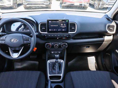 New 2026 Hyundai Venue SE FWD image 17