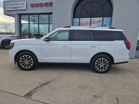 Used 2025 Ford Expedition Platinum AWD/4WD image 6