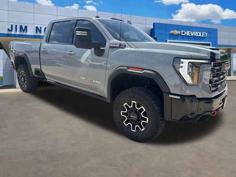 Used 2025 GMC Sierra 2500 AT4X AWD/4WD image 1