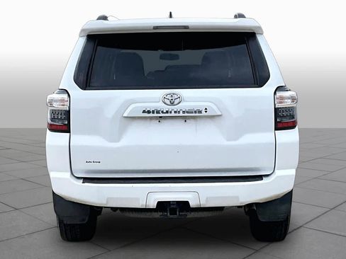 Used 2022 Toyota 4Runner SR5 Premium AWD/4WD image 5