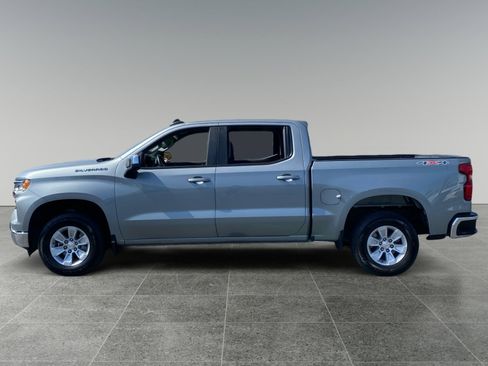 Used 2025 Chevrolet Silverado 1500 LT AWD/4WD image 2