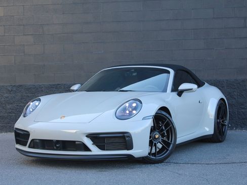 Certified 2022 Porsche 911 Carrera GTS image 1