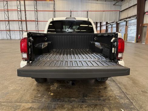 Used 2021 Toyota Tacoma SR5 w/ Technology Package image 12