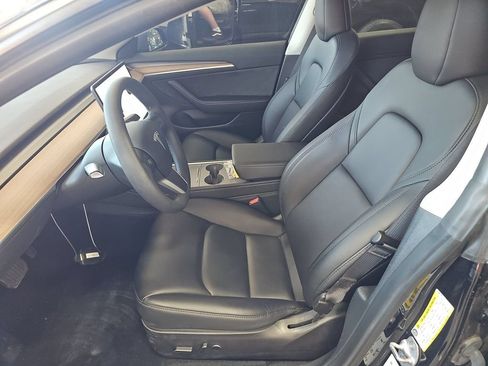 Used 2023 Tesla Model 3 Standard Range RWD image 3