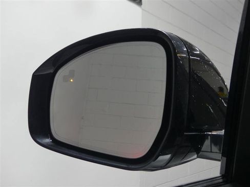 Used 2019 Land Rover Range Rover Sport HST AWD/4WD image 16