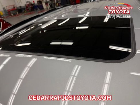 Used 2020 Toyota RAV4 XLE image 7