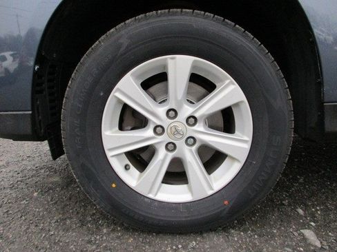 Used 2013 Toyota Highlander SE image 12