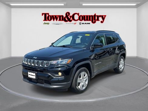 Certified 2022 Jeep Compass Latitude w/ Convenience Group AWD/4WD image 4