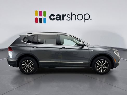 Used 2021 Volkswagen Tiguan SE w/ Panoramic Sunroof Package image 6