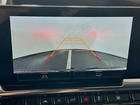 Used 2024 GMC Sierra 1500 Elevation image 22