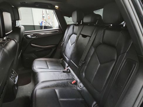 Used 2017 Porsche Macan AWD/4WD image 23