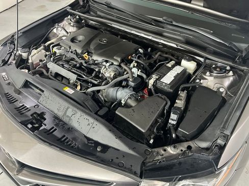 Used 2022 Toyota Camry SE FWD image 12