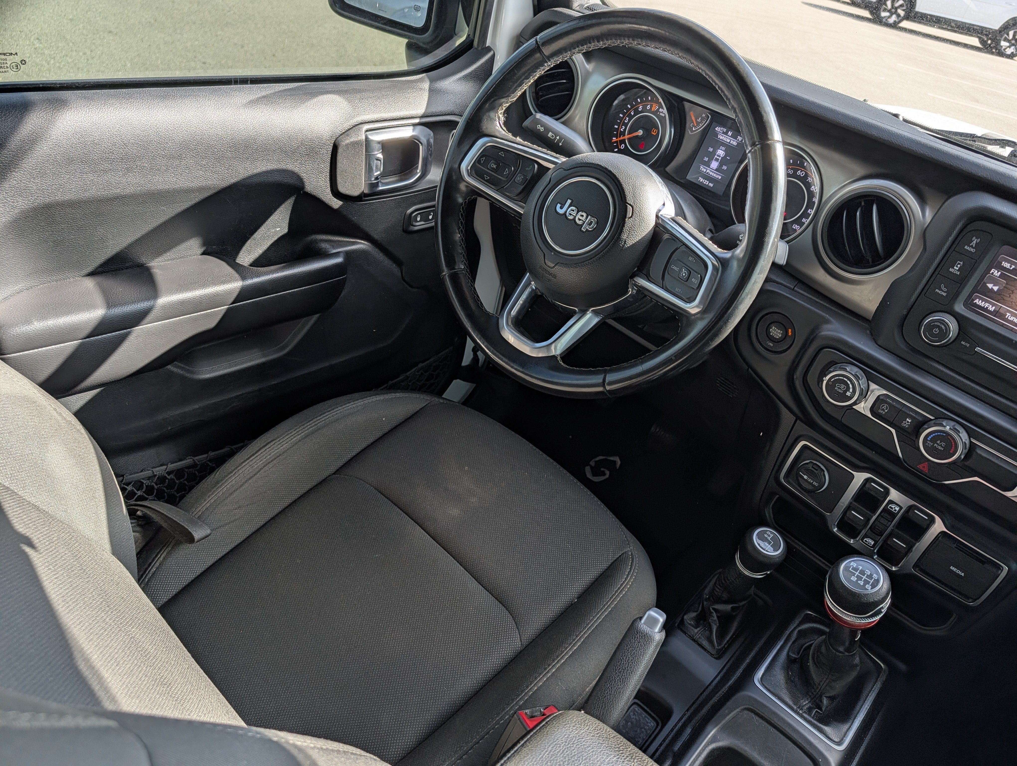 Used 2020 Jeep Gladiator Sport w/ Quick Order Package 23S AWD/4WD image 12