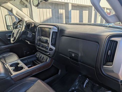 Used 2015 GMC Sierra 2500 SLT w/ Duramax Plus Package image 19