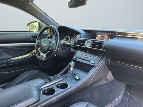 Used 2017 Lexus RC 200t w/ Premium Package RWD image 14