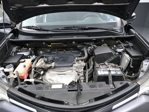 Used 2016 Toyota RAV4 XLE image 36