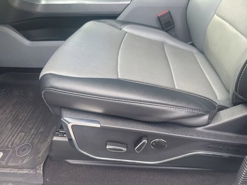 Used 2021 Ford F150 Lariat w/ Max Trailer Tow Package image 14