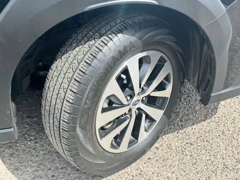 Used 2023 Subaru Outback Premium image 11