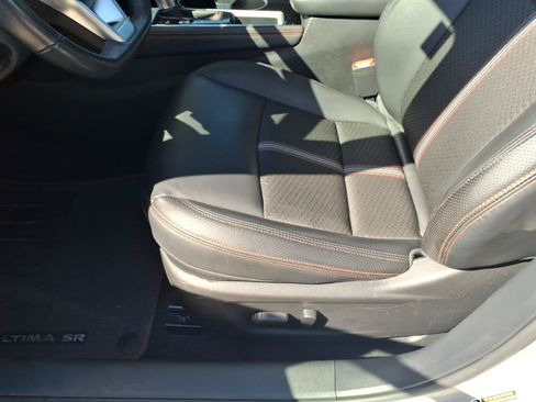 Used 2023 Nissan Altima 2.5 SR FWD image 15