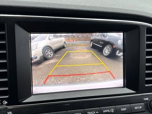 Used 2018 Hyundai Elantra SEL image 14