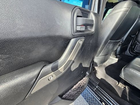 Used 2017 Jeep Wrangler Unlimited Sport w/ Quick Order Package 24S image 38