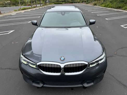 Used 2021 BMW 330i Sedan w/ Driving Assistance Package RWD image 9