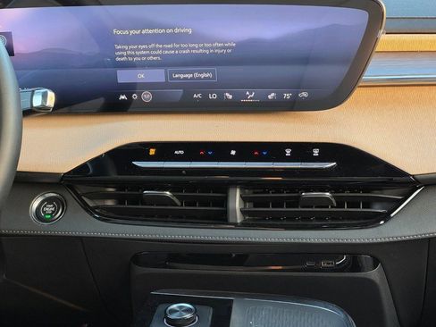 New 2026 Buick Enclave Preferred w/ Power Package image 14