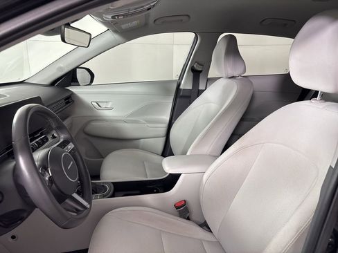 Used 2025 Hyundai Kona SEL FWD image 31